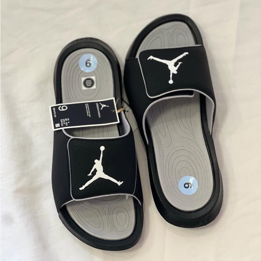Nike Air Jordan Men's Hydro 6 Slides Black/Grey 881473-011 Size 9